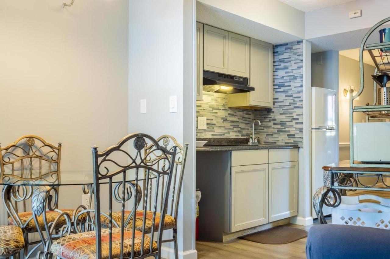 Family Bear Condos, Full King Suite, Kitchen, Pool Access Unit 103 แกตลิงเบิร์ก ภายนอก รูปภาพ